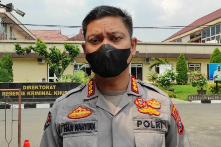 Kuasa Hukum Keluarga Bos Judi Online Apin BK Mundur