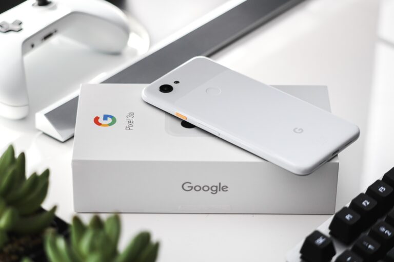 Google Pixel Bikin Smartphone Lipat, Berikut Bocoran Spesifikasi Layarnya