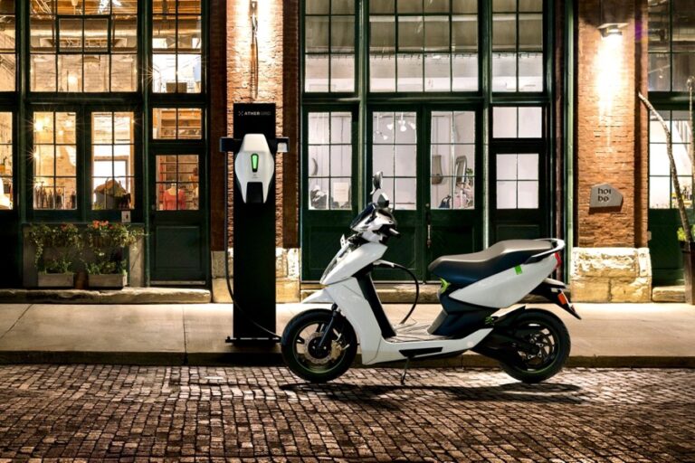 Menhub Dukung Percepatan Produksi Motor Listrik, Targetkan 2 Juta Unit pada 2025