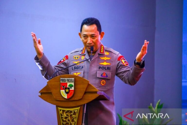 Unggah Video Sinergi, Kapolri: TNI Adalah Kita