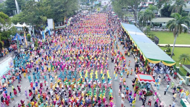Lebih dari 11 Ribu Warga Warnai Semarak Hari Jadi Pontianake-251, Wali Kota: Wujud Cinta Warga pada Pontianak