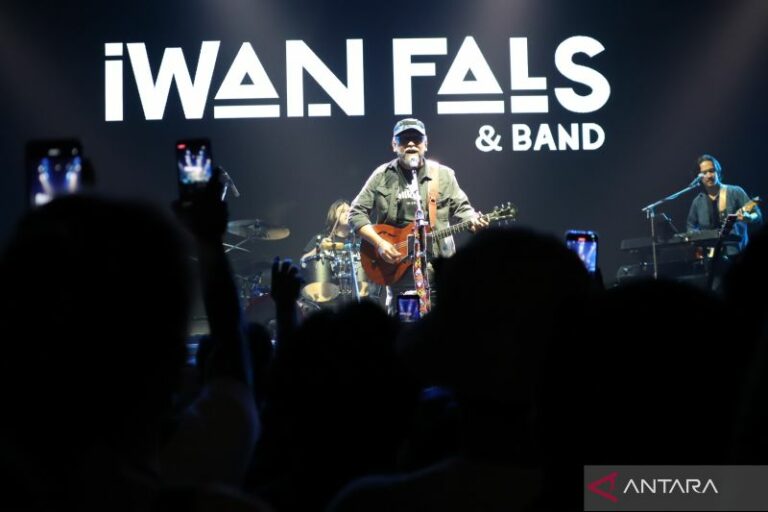 Mengajarkan Tentang Kebodohan dan Kemunafikan, Iwan Fals Luncurkan Lagu Berjudul ‘Kanjuruhan’