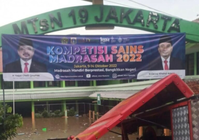 Ini Penyebab Tembok Pembatas MTsN 19 Roboh saat Banjir yang Merenggut Tiga Nyawa
