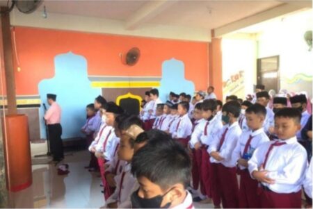 Warga Muhammadiyah se-Kecamatan Surabaya Lakukan Shalat Gaib untuk Korban Tragedi Stadion Kanjuruhan