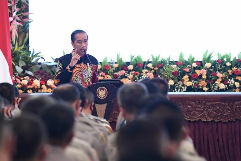 Ciptakan Stabilitas Keamanan, Jokowi: Jajaran Tertinggi Polri Harus Miliki Kepekaan Politik