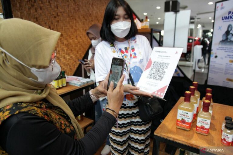 Dari 2.047 Pasar Rakyat, Wamendag: 9,7 Juta Pedagang UMKM Lakukan Transaksi Lewat QRIS