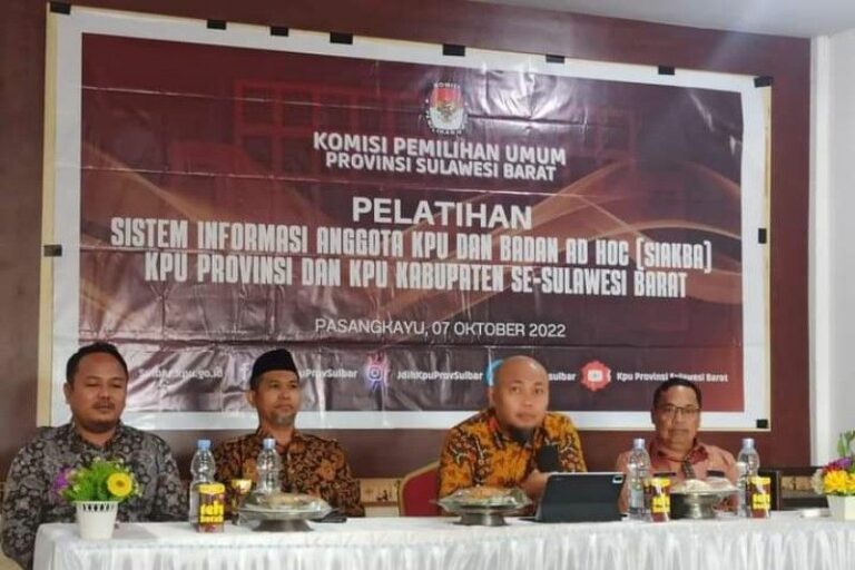 Ciptakan Pemilu yang Akuntabel, Transparan dan Partisipatif, KPU Sulbar Gunakan Aplikasi SIAKBA