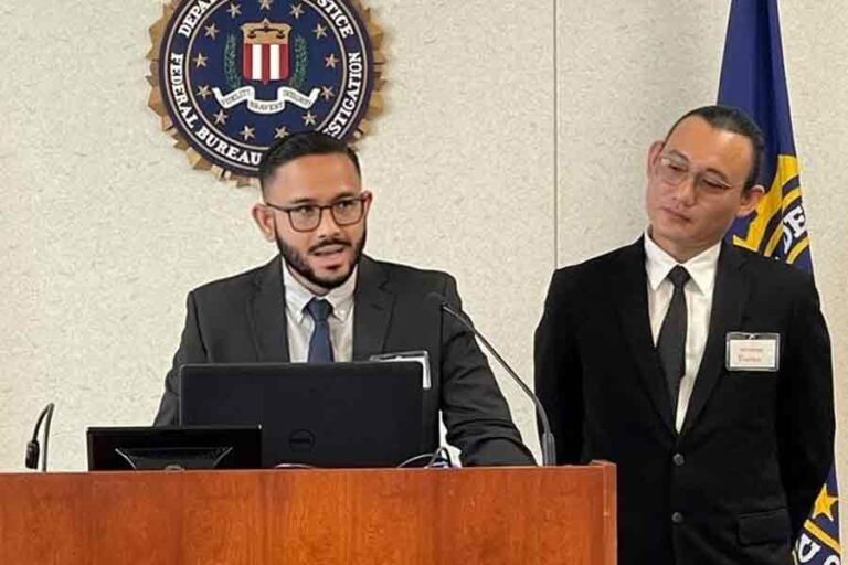 Keren, Dua Mahasiswa Pascasarjana Unair Diundang Pemerintah AS jadi Pembicara FBI