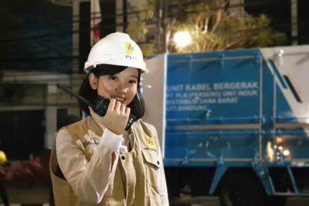 Refleksi 77 Tahun PLN, DPR: Rasio Elektrifikasi Kurang dari 90 Persen