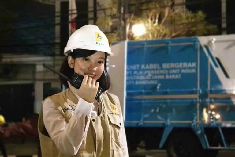 Refleksi 77 Tahun PLN, DPR: Rasio Elektrifikasi Kurang dari 90 Persen