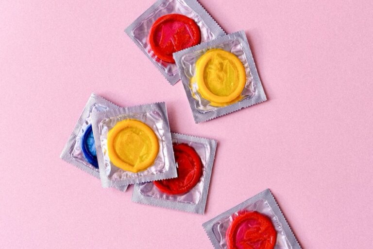 Sexiologist Asal India: Kondom Rasa Sebabkan Perubahan Kadar pH Vagina