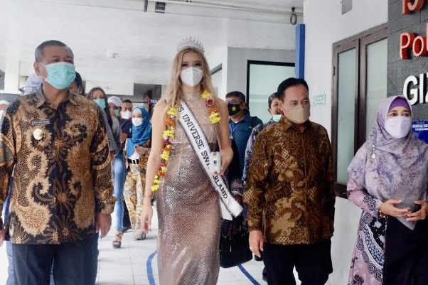 Putri Kecantikan Swiss Tinjau Layanan Medical Tourism di RSUD dr Iskak