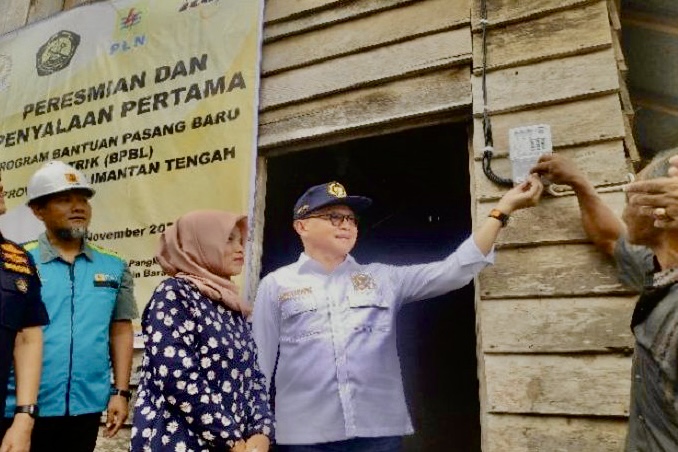 Sebanyak 3.000 Rumah di Kalimantan Tengah Akan Terima Sambungan Listrik