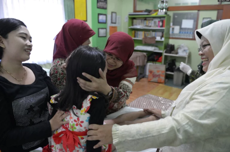 Masih Marak Dilakukan di 160 Kabupaten, Kemenkes Tegaskan Sunat Perempuan Langgar HAM dan Tak Miliki Manfaat Medis