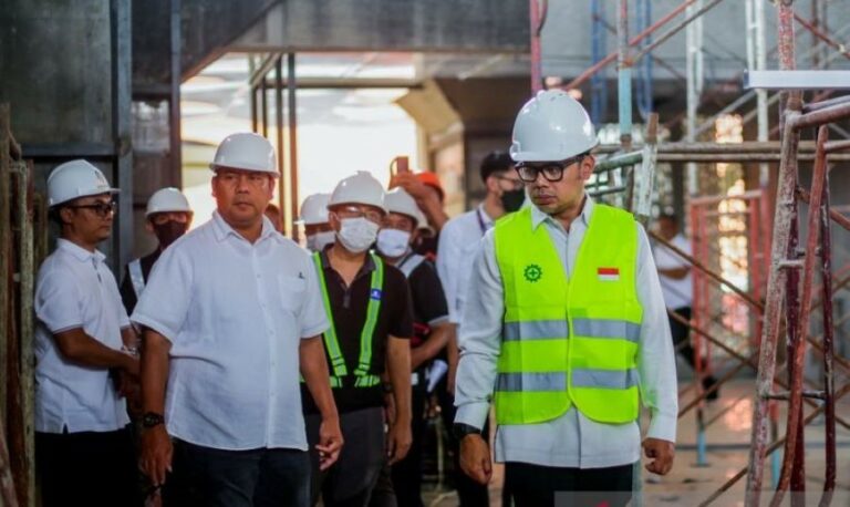 Bima Arya Tinjau Pembangunan Masjid Agung Kota Bogor dengan Capaian Progres 53 Persen