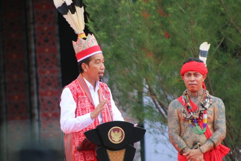 ‘Kode’ Pemimpin di 2024, Jokowi Sebutkan Deretan Pejabat Berambut Putih