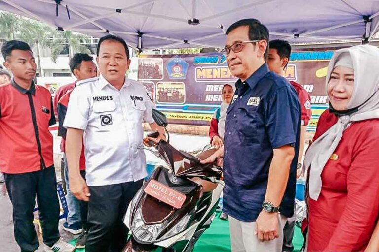 Dukung Kendaraan Listrik, Kemenhub Fasilitasi Bengkel Konversi Kendaraan Listrik di Jember