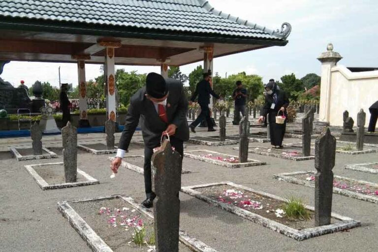 Ziarah Bersama, Pemda DIY Ajak Kenang Perjuangan Pahlawan