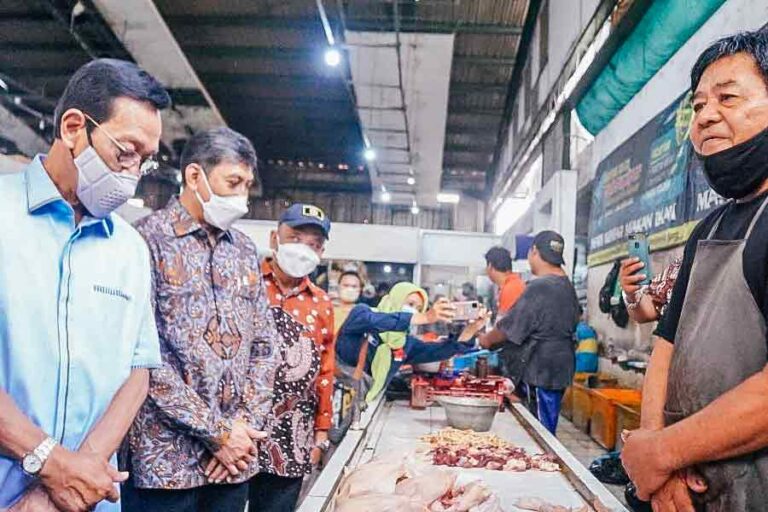 Jelang Nataru, Kemendagri: Pemda Harus Betul-Betul Antisipasi Inflasi