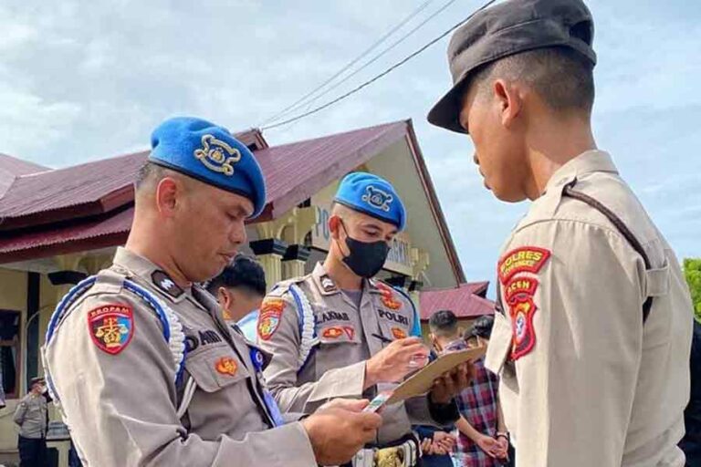 Tegaskkan Disiplin, Polda Aceh Lakukan Tes Urine untuk Personel