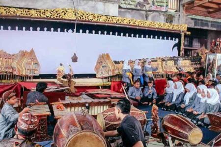 Festival Dalang Bocah, Ajang Mengenalkan Wayang Kulit pada Anak