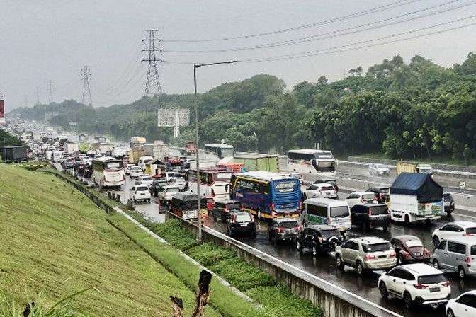 Jelang Natal, Kemenhub Catat Lebih dari 3,9 Penumpang Lakukan Perjalanan