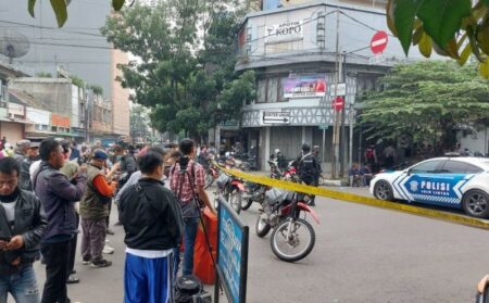 Banyak Warga Berdatangan, Polisi Imbau Tak Dekati Polsek Astanaanyar Bandung