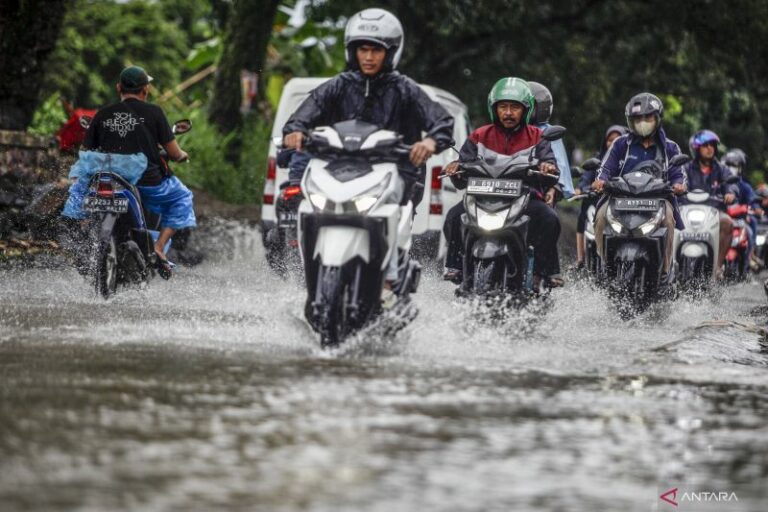 BMKG Prakirakan Sebagian Kawasan Nusantara akan Hujan Hari Ini