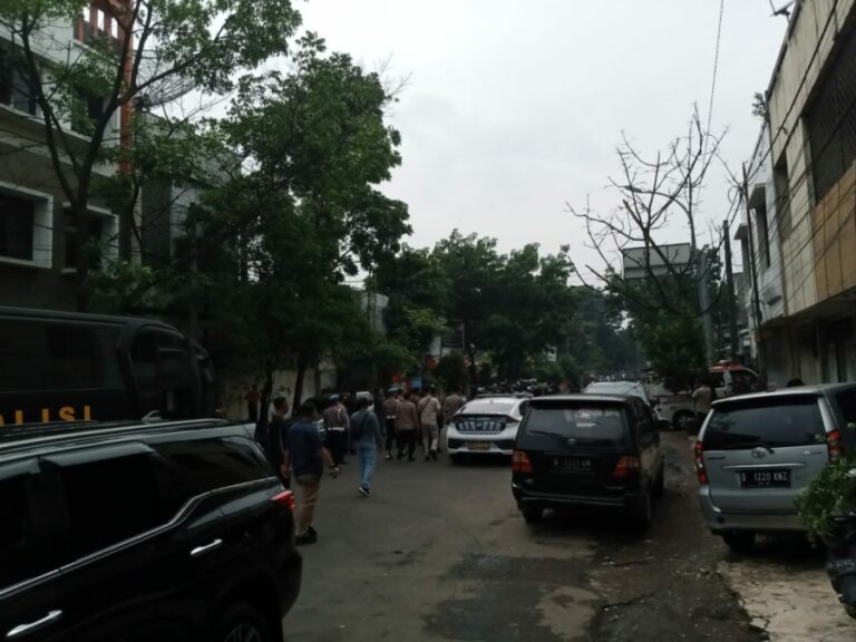 Diduga Bom Bunuh Diri di Bandung, Satu Orang Tewas dan Tiga Polisi Luka-luka