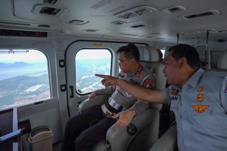 Gunakan Helikopter Jenis AW189/P-7002, Kakorlantas Pantau Kesiapan Operasi Lilin 2022 Jelang Nataru