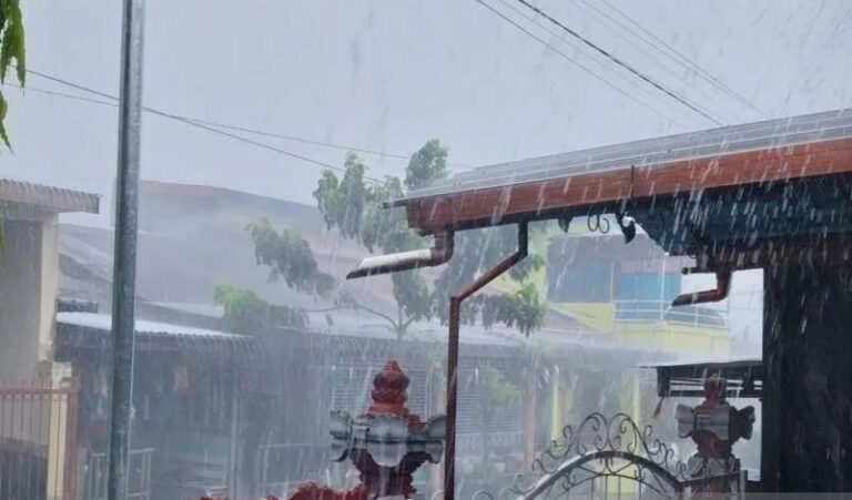 Waspada Hujan dan Angin di Beberapa Kawasan Indonesia akan Terjadi Hari Ini