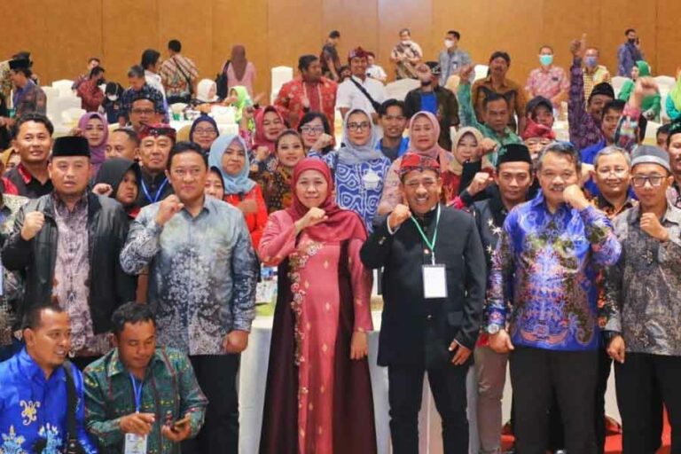 Bertemu Gubernur Jatim, Warga Kalteng Kelahiran Jatim Usulkan Penerbangan Langsung Palangkaraya-Malang