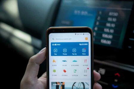 UU PPSK Disahkan, IFSOC: Langkah untuk Dorong Perlindungan Konsumen Keuangan Digital GoPay