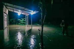 Rumah Terendam Banjir, 120 KK Desa Kidang Lombok Tengah terpaksa Mengungsi