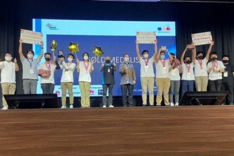 Fakultas Ilmu Komputer UI Unggul dari 60 Tim Lokal di ICPC Asia-Region Jakarta
