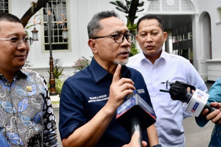 Harga Beras Naik, Presiden Jokowi Panggil Mendag dan Dirut Bulog ke Istana