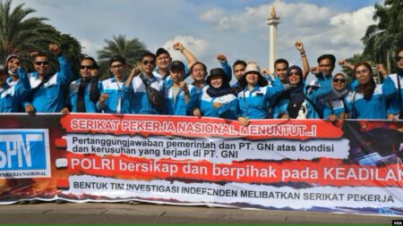 Tuntut Keadilan dalam Insiden Morowali Utara, Pekerja Berdemonstrasi di Monas