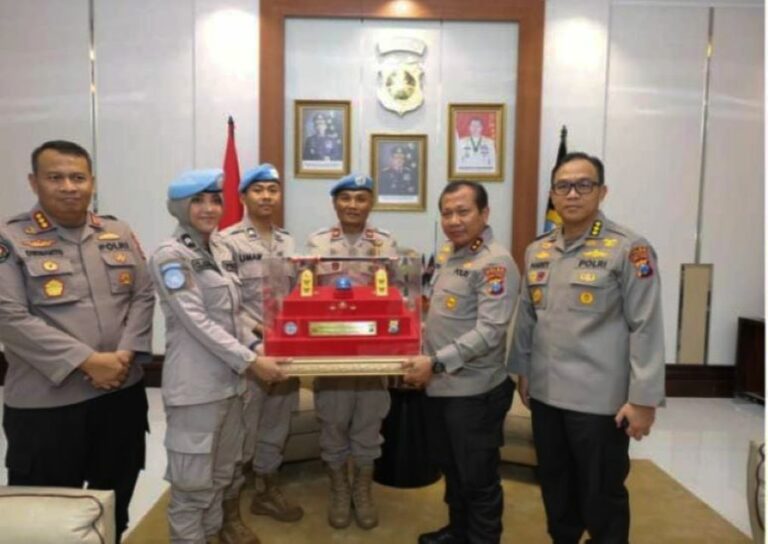 Rampungkan Misi PBB di Afrika Tengah, Tiga Personel Polisi Disambut Hangat Kapolda Jatim