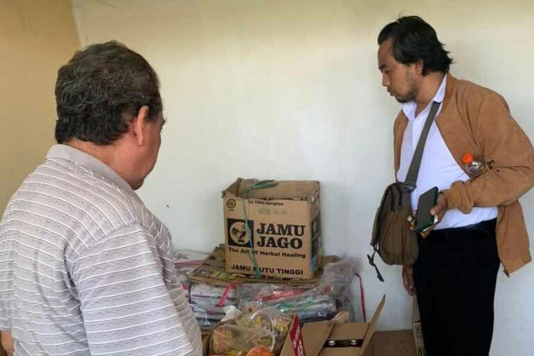 Gelar Razia, Polres Gresik Tangkap Dua Penjual Miras tak Berizin