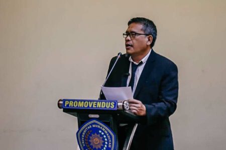 Ali Fauzi, Mantan Napi Teroris Kenalkan Moderasi Beragama lewat Disertasi Studi Doktornya di UMM