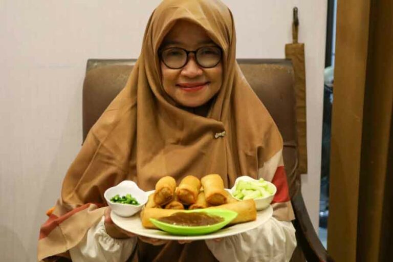 Lunpia Bu Wied, Kuliner Semarang yang Makin Banjir Cuan