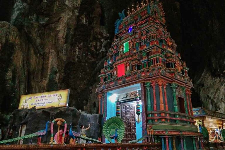 Wisata Batu Caves di Malaysia