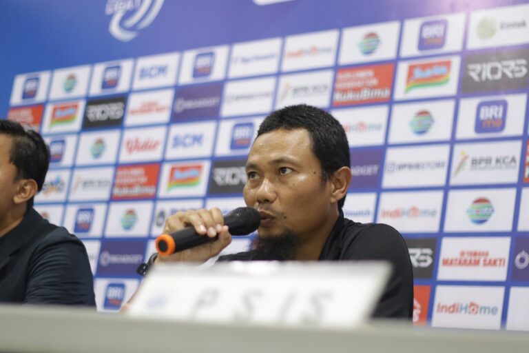 Kemana Pelatih PSIS Gilbert Agius? tak Nongol Lawan Persis Solo