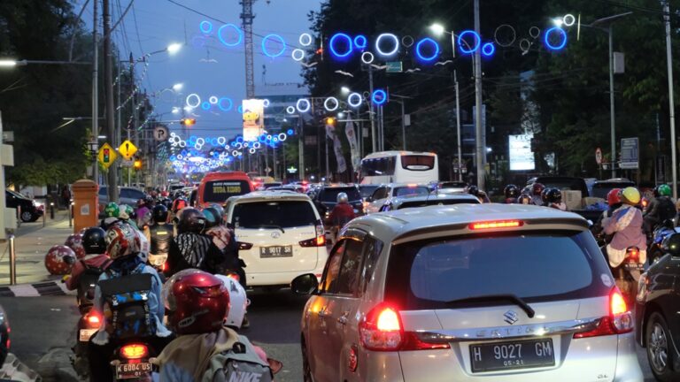 Juru Parkir di Semarang dapat Gaji UMK dan BPJS? Ide Cegah Kebocoran Parkir Liar
