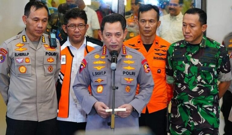 Nasib Kapolda Jambi Rusdi Hartono Diungkap Kapolri Listyo Sigit, usai Evakuasi dari Helikopter Mendarat Darurat