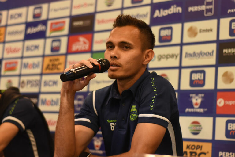 Tekad Bule di Persib, Arema FC Tumbal Penting untuk Bandung Meski tanpa Bobotoh