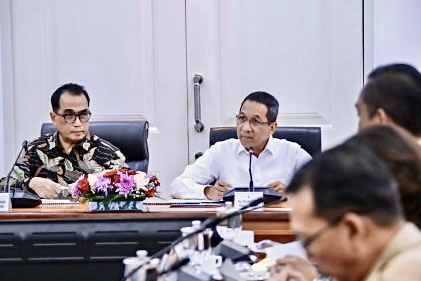 Pemprov DKI Gelar Rakor Percepatan Pengembangan MRT dan LRT Bersama Menhub