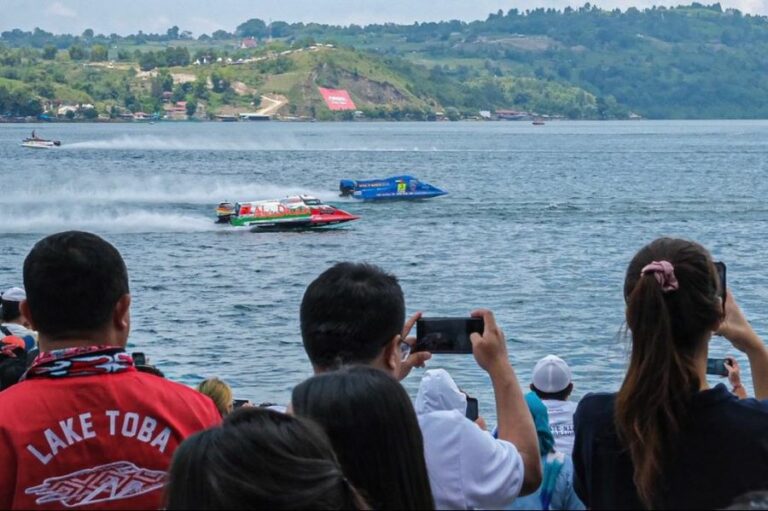 Angela Tanoesoedibjo: UMKM Bangkit Lewat F1 Power Boat Danau Toba
