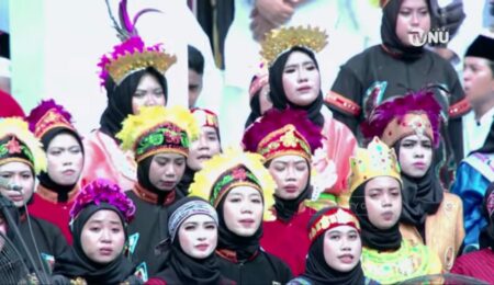 Bunyi Sholawat Asyghil Arab, Latin, dan Terjemahan, Dibawakan dalam 1 Abad NU di Sidoarjo