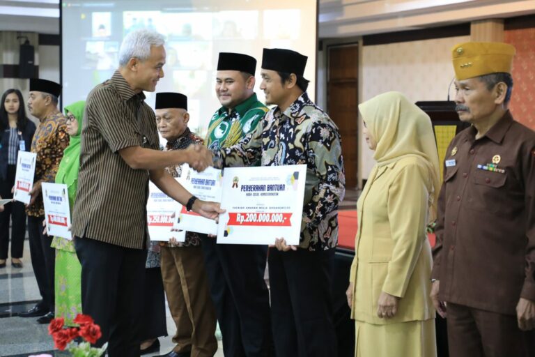 Cair Dana Hibah Pemprov Jateng Rp 148 Miliar pada 2.230 Penerima, Ada MUI Jateng Rp 600 Juta, Parpol Rp 33,9 Miliar